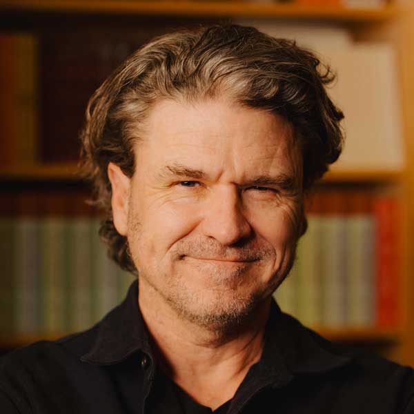 Dave Eggers