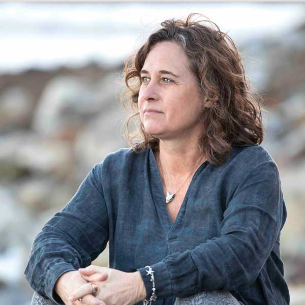 Evelyn McDonnell